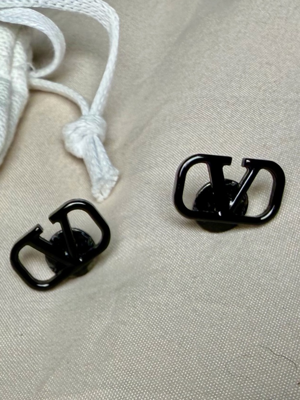 Valentino Garavani V Logo Stud Earrings – Black